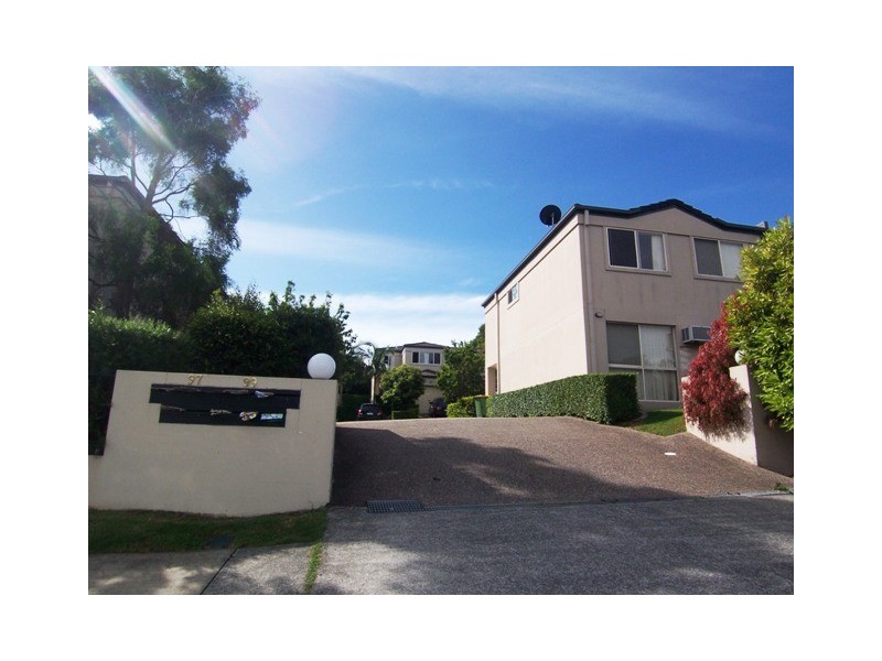 7/97 Eugaree Street, Southport QLD 4215