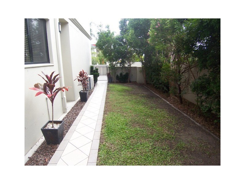 Biggera Waters QLD 4216