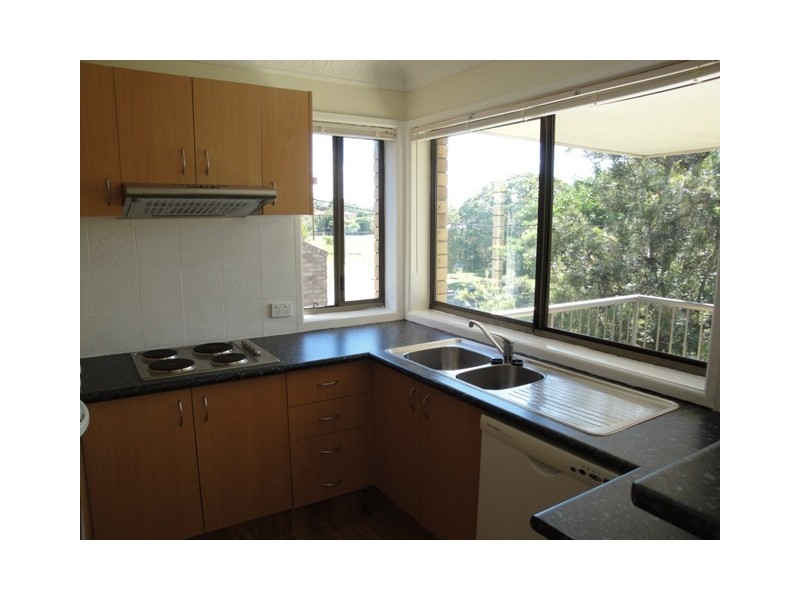 7/4  Broad Street, Labrador QLD 4215