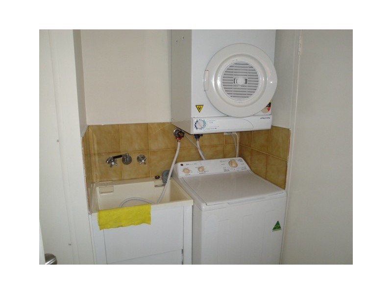 7/4  Broad Street, Labrador QLD 4215