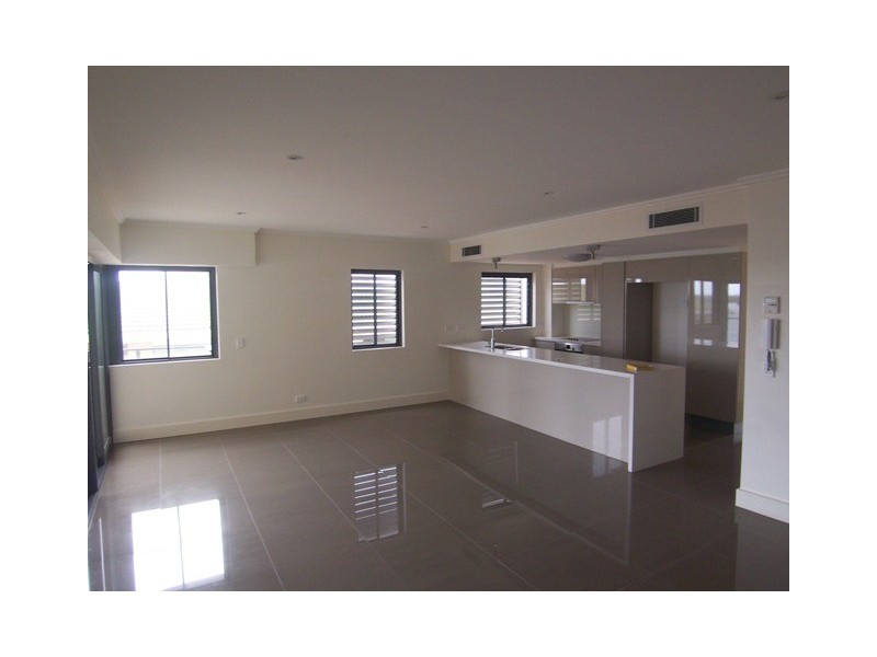 10/508 Marine Parade, Biggera Waters QLD 4216