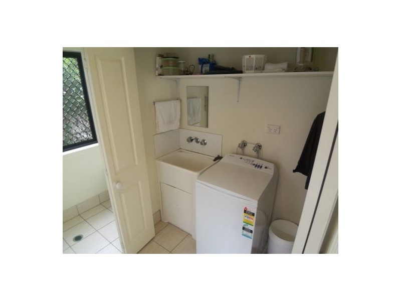 2/33 meron, Southport QLD 4215