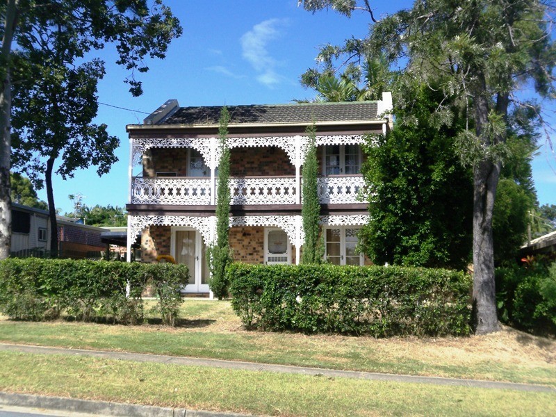 36 Shirley Street, Southport QLD 4215
