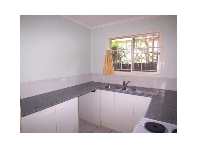 1/13 Walton Street, Southport QLD 4215