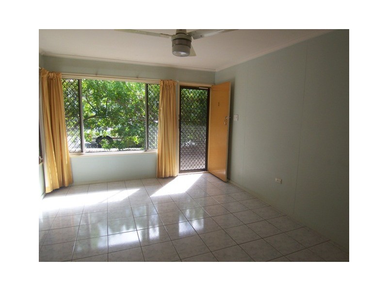 1/13 Walton Street, Southport QLD 4215