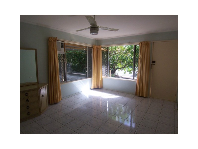 1/13 Walton Street, Southport QLD 4215