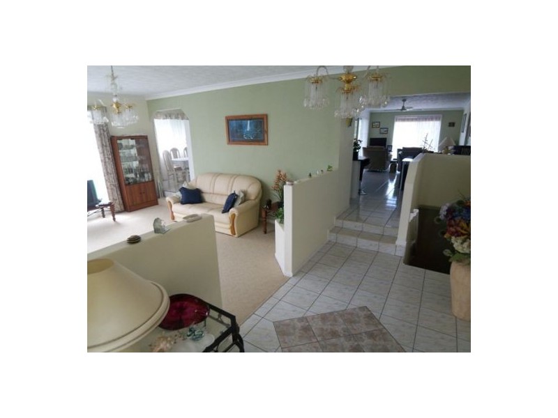 Pacific Pines QLD 4211