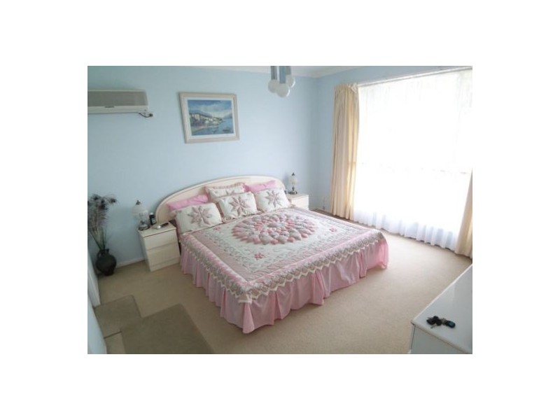 Pacific Pines QLD 4211