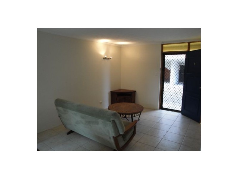 2/21 North Street, Southport QLD 4215