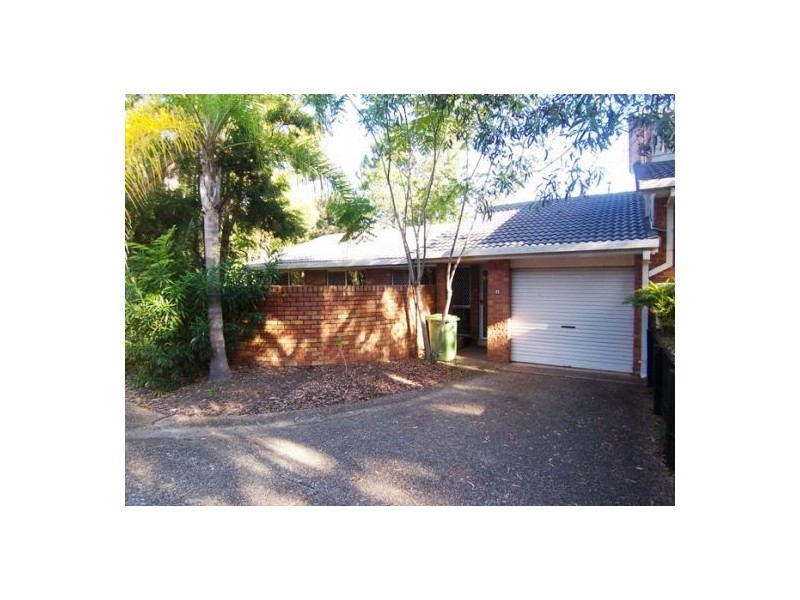 8/71 Benowa Road, Southport QLD 4215