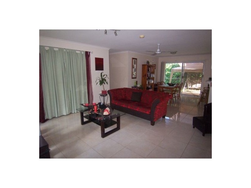 8/71 Benowa Road, Southport QLD 4215