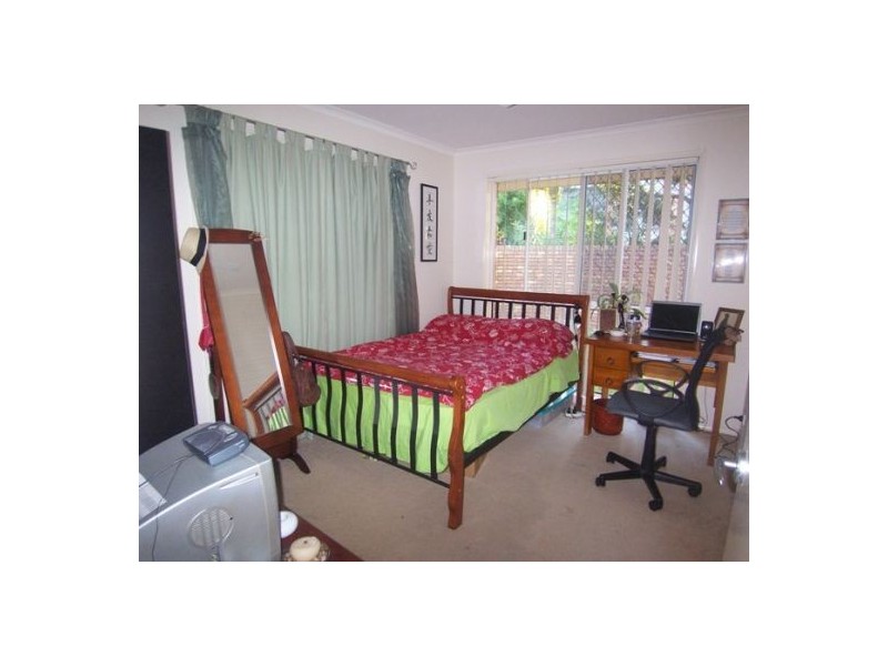 8/71 Benowa Road, Southport QLD 4215