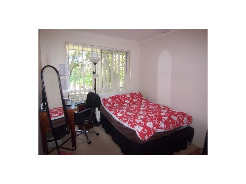 8/71 Benowa Road, Southport QLD 4215