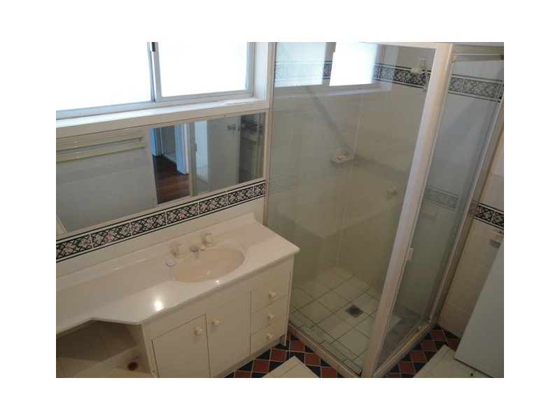 1/35 Kalimna Dve, Broadbeach Waters QLD 4218