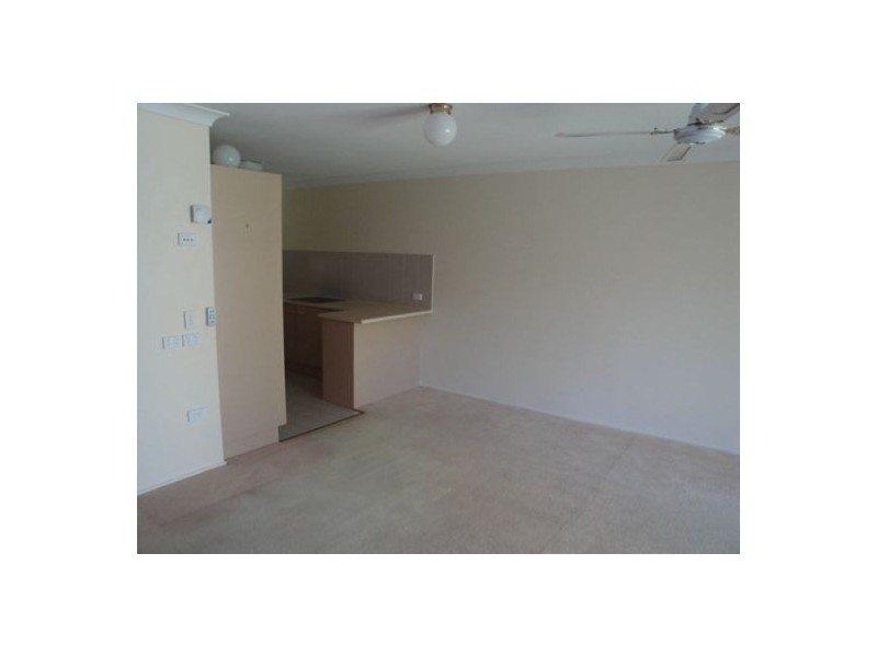 42/128 Benowa Road, Southport QLD 4215