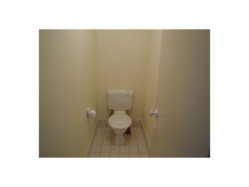 42/128 Benowa Road, Southport QLD 4215