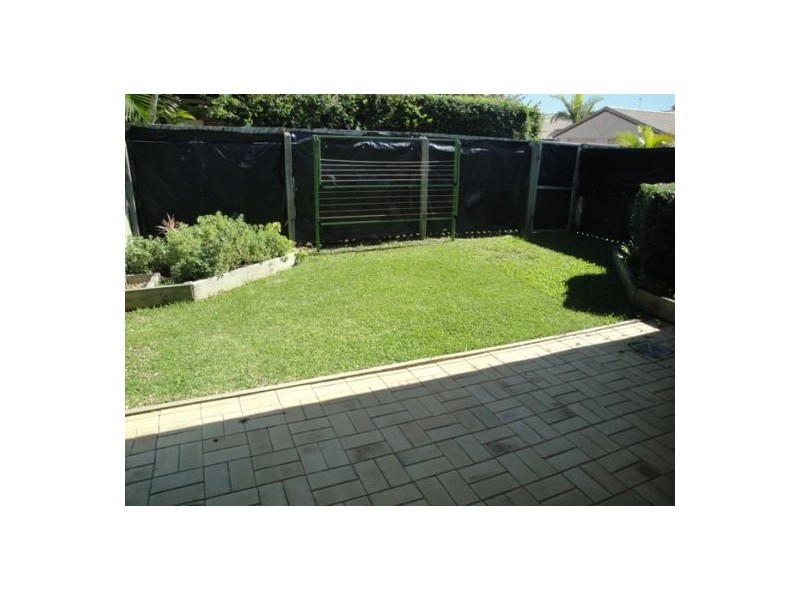 42/128 Benowa Road, Southport QLD 4215