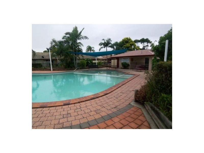 42/128 Benowa Road, Southport QLD 4215