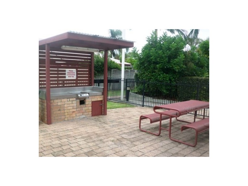 42/128 Benowa Road, Southport QLD 4215