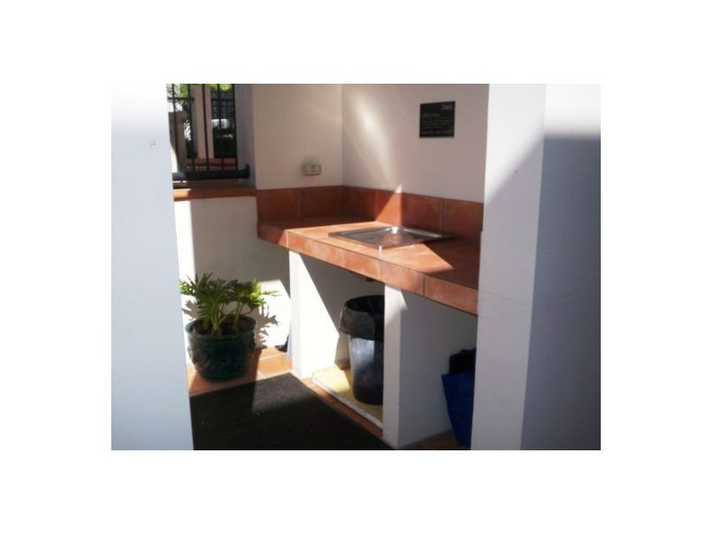 38 11-15 Owens Lane, Southport QLD 4215