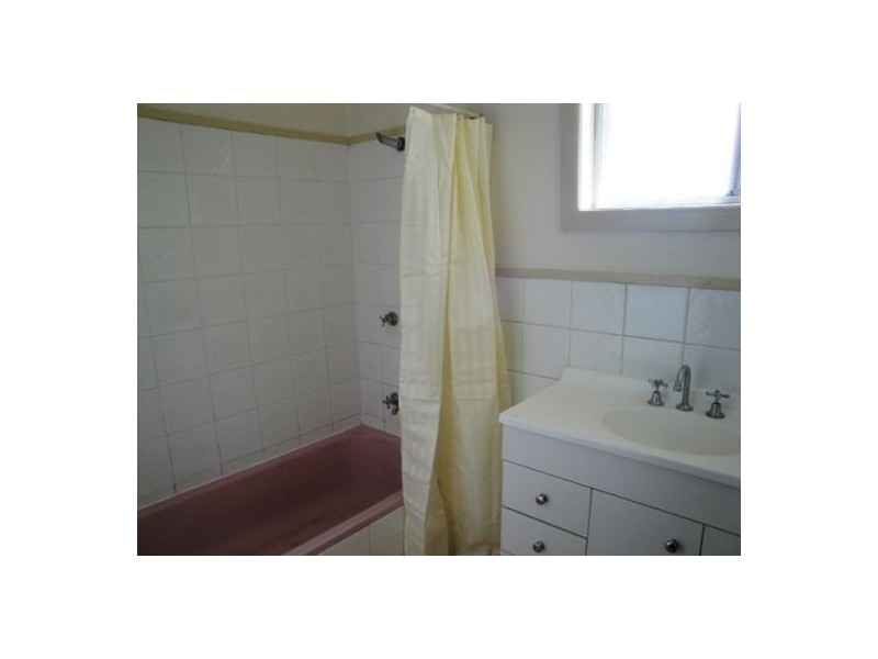 53  Stevens Street, Southport QLD 4215