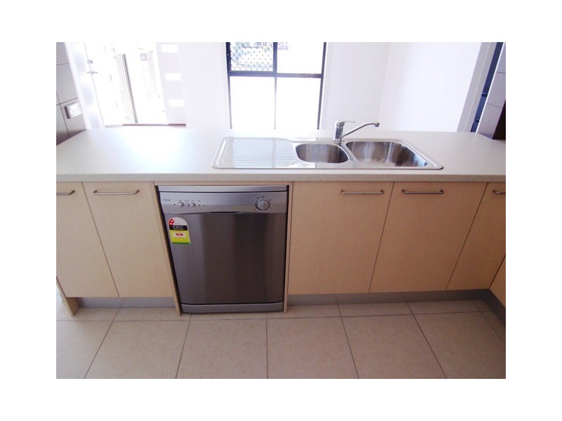 1/34 North Street, Southport QLD 4215