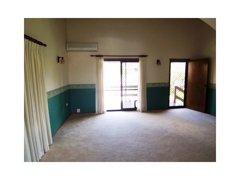 52 Cotlew Street, Southport QLD 4215