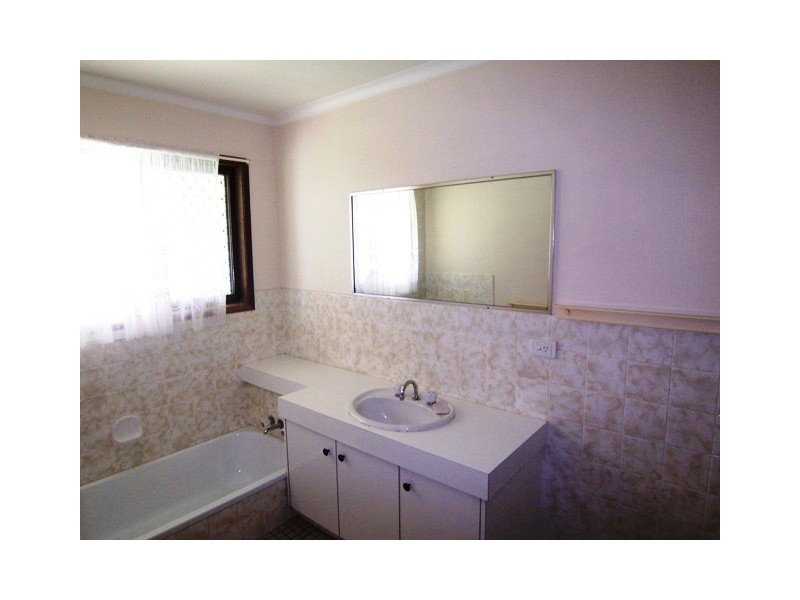 52 Cotlew Street, Southport QLD 4215