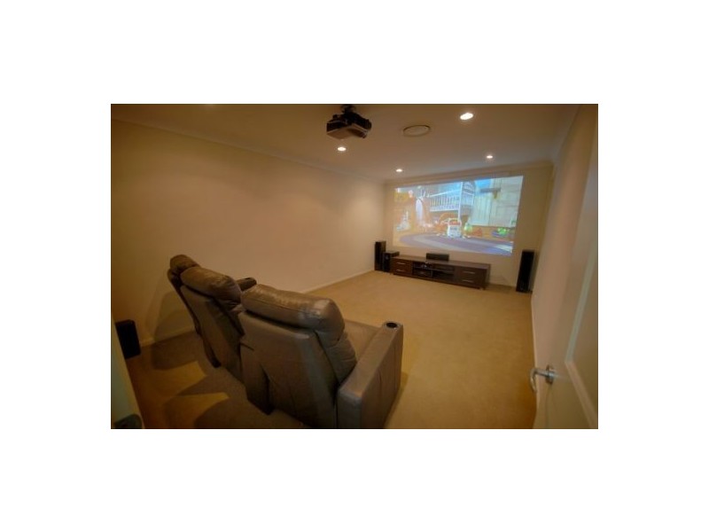 14 Lavinia Street, Southport QLD 4215