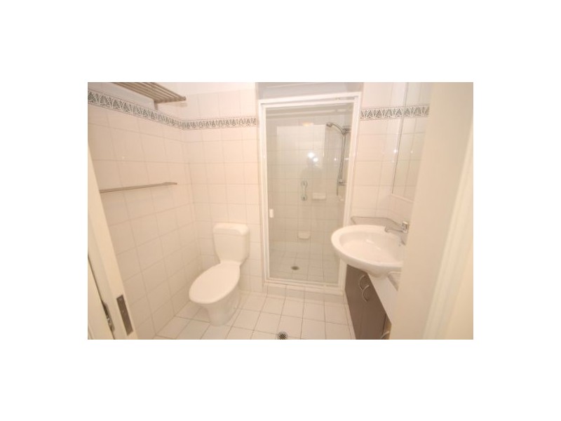 14 Lavinia Street, Southport QLD 4215