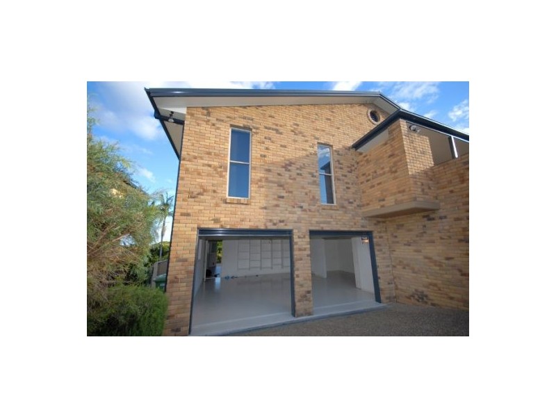 14 Lavinia Street, Southport QLD 4215