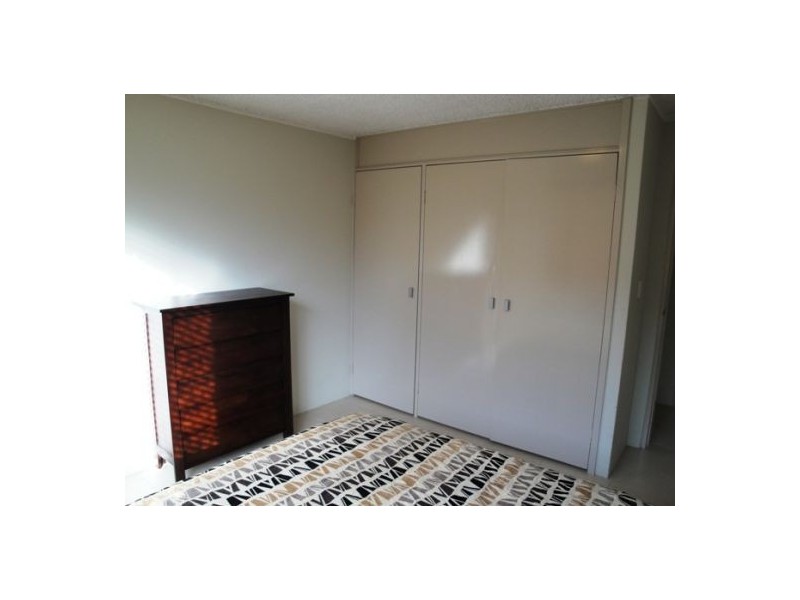 1/6 Parker Street, Labrador QLD 4215