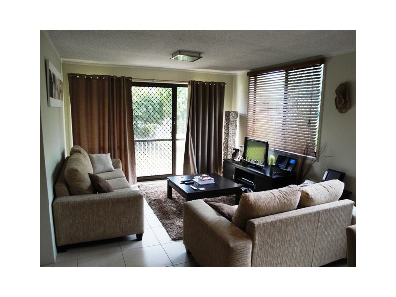 1/6 Parker Street, Labrador QLD 4215