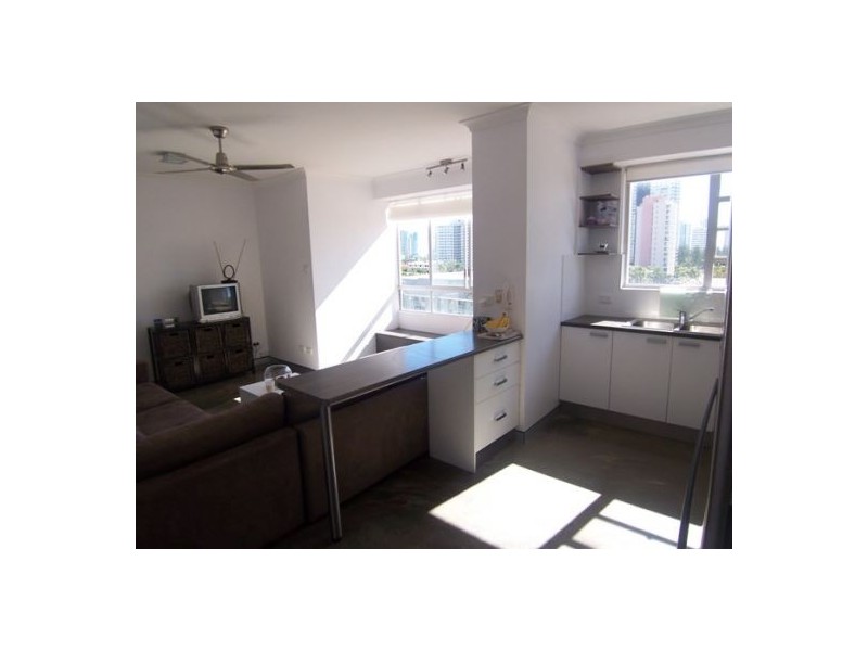 19/15 Pacific Street, Main Beach QLD 4217