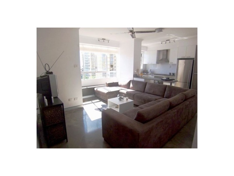 19/15 Pacific Street, Main Beach QLD 4217