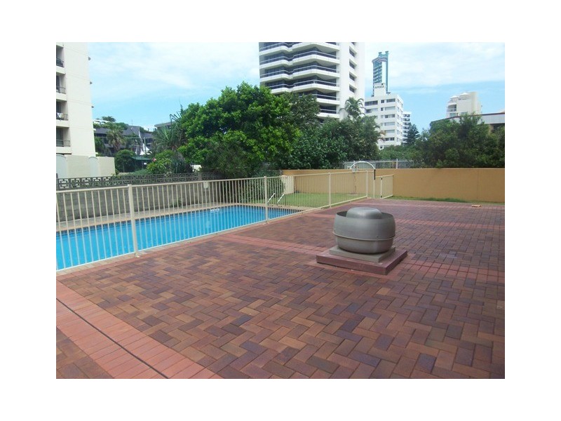 19/15 Pacific Street, Main Beach QLD 4217
