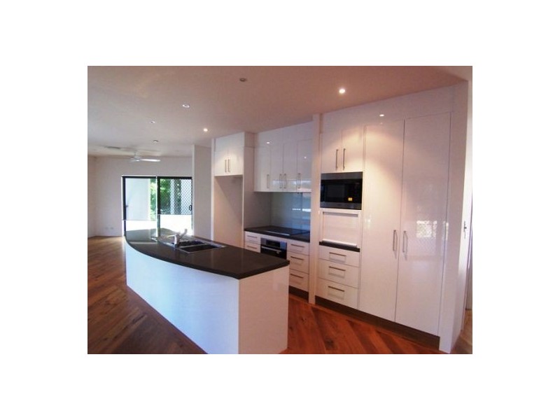 4/134 Ridgeway Avenue, Southport QLD 4215