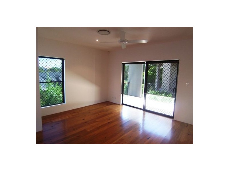 4/134 Ridgeway Avenue, Southport QLD 4215