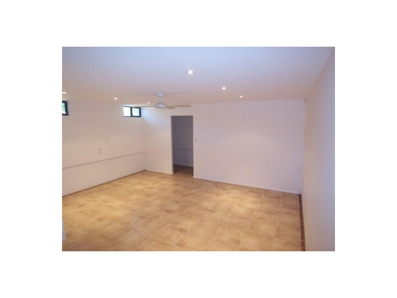 4/134 Ridgeway Avenue, Southport QLD 4215