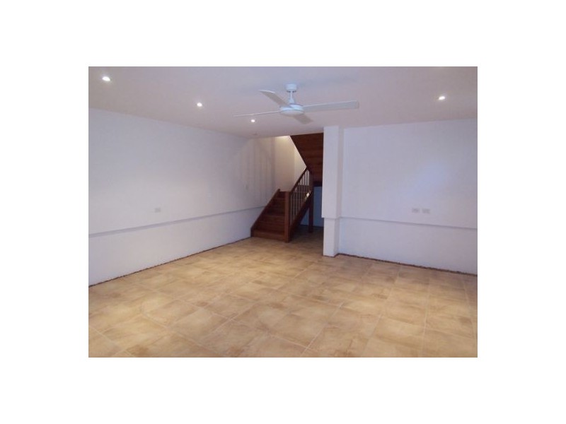 4/134 Ridgeway Avenue, Southport QLD 4215