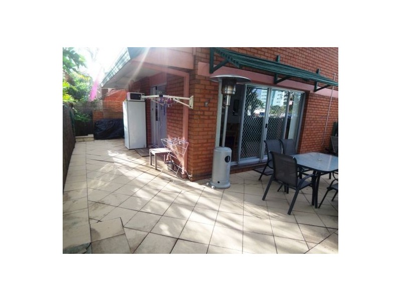 1/21 North, Southport QLD 4215