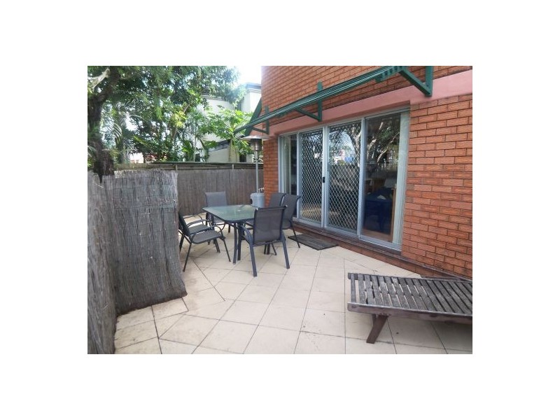 1/21 North, Southport QLD 4215