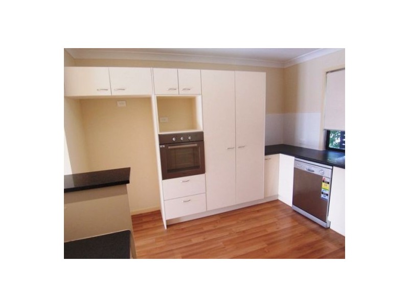 2/35 Harley Street, Labrador QLD 4215