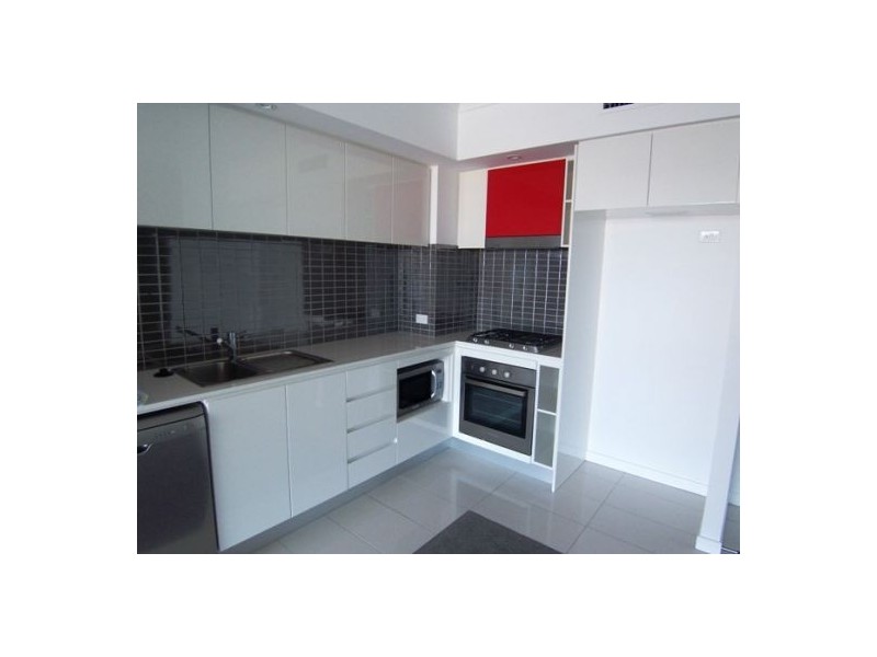 21408/5  Lawson Street, Southport QLD 4215