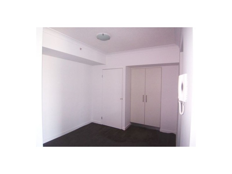 21408/5  Lawson Street, Southport QLD 4215