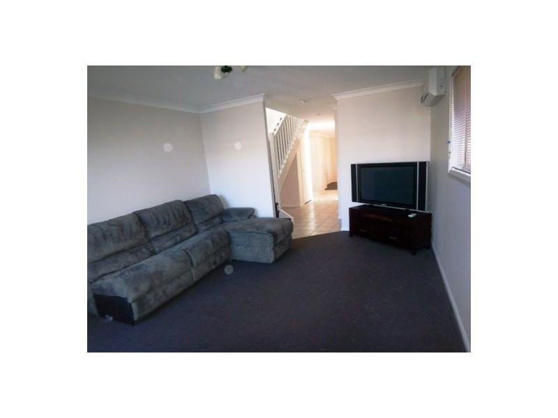 2/3 Kate Street, Southport QLD 4215