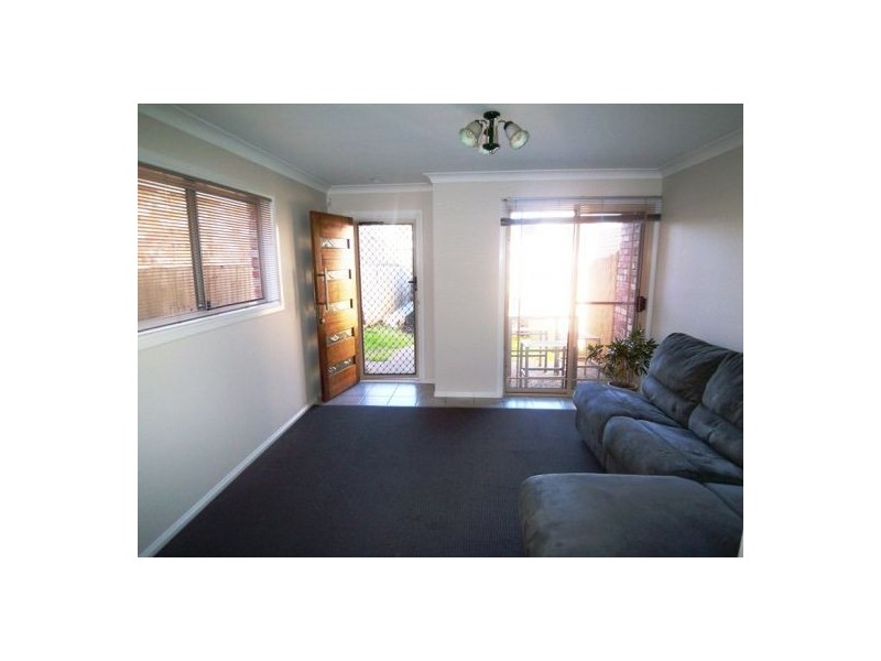 2/3 Kate Street, Southport QLD 4215