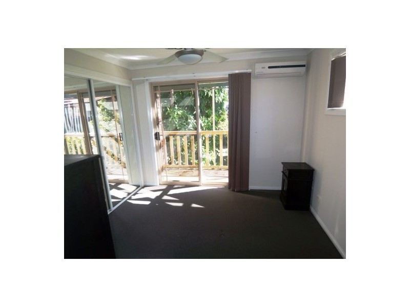 2/3 Kate Street, Southport QLD 4215