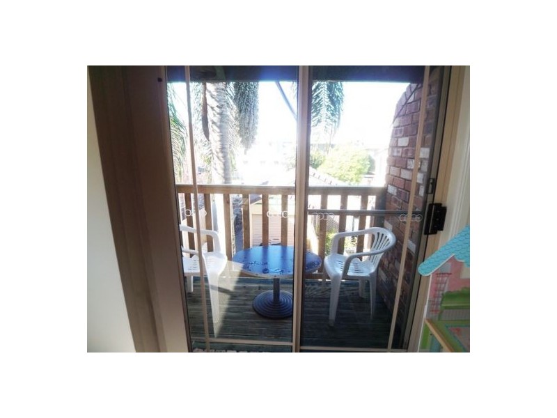 2/3 Kate Street, Southport QLD 4215