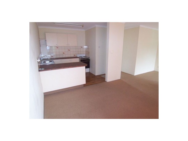 6/18  North Street, Southport QLD 4215